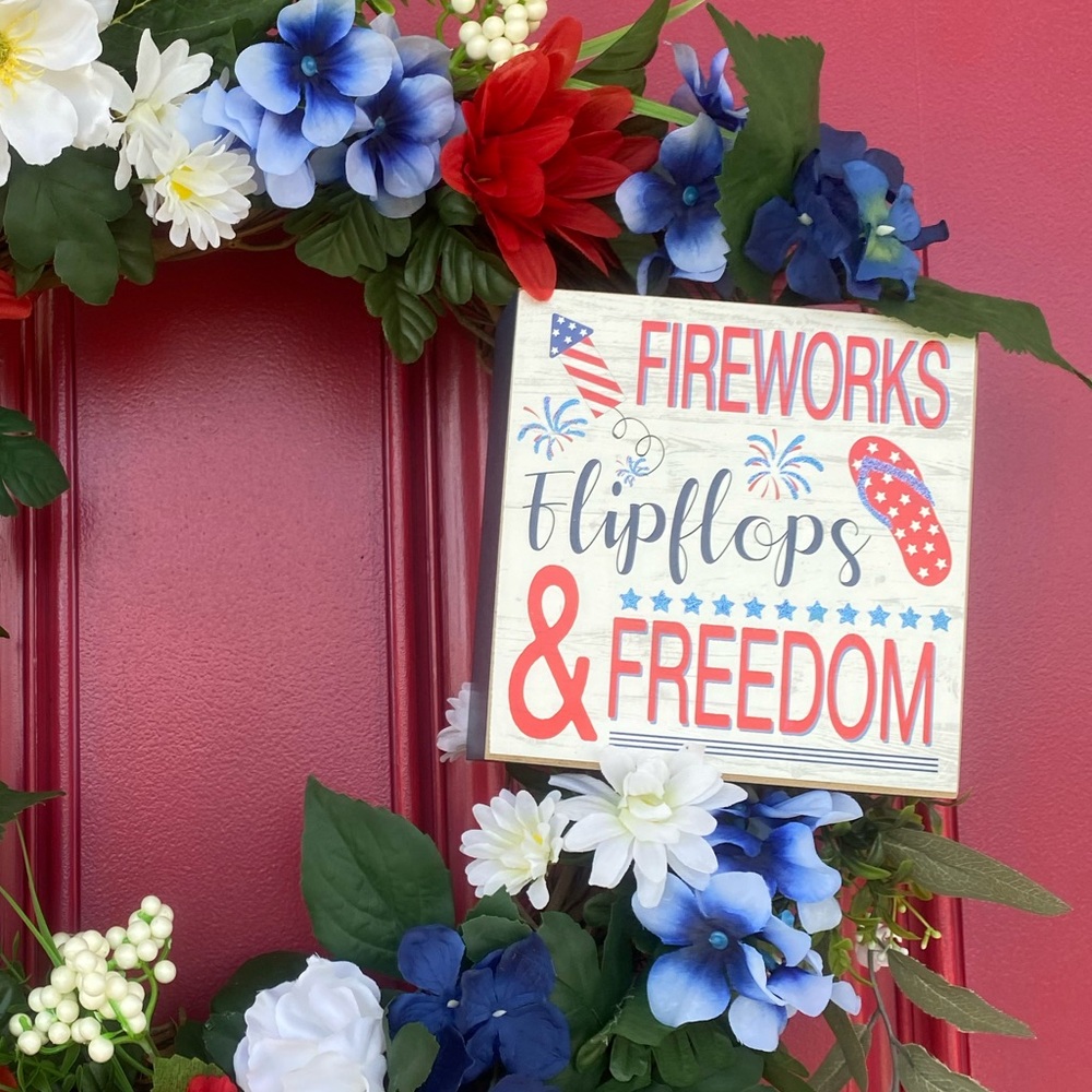 Handmade Americana USA Patriotic Festive Red, White, and Blue Holiday Wreath - Picture 5 of 5